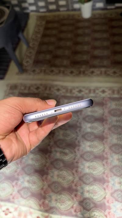 Apple iPhone 11