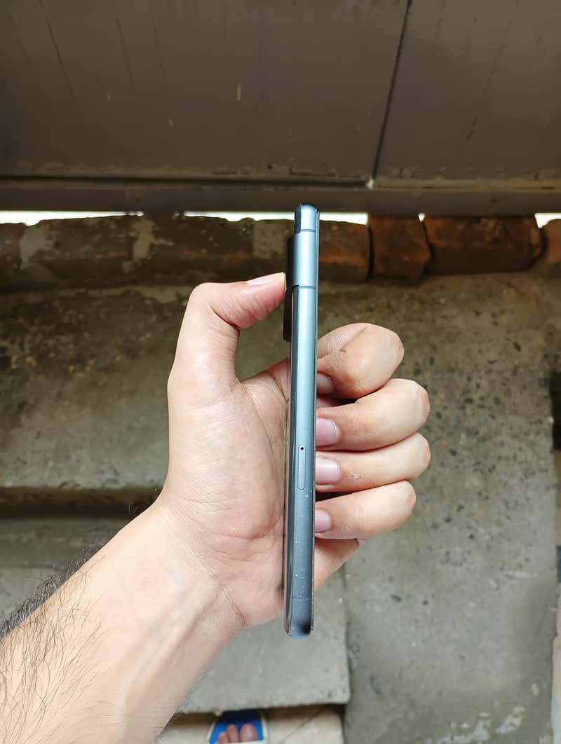 Google Pixel 7 4