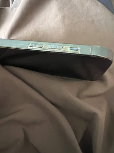 iPhone 12 Pro battery service 79 baqi sara ok hay
