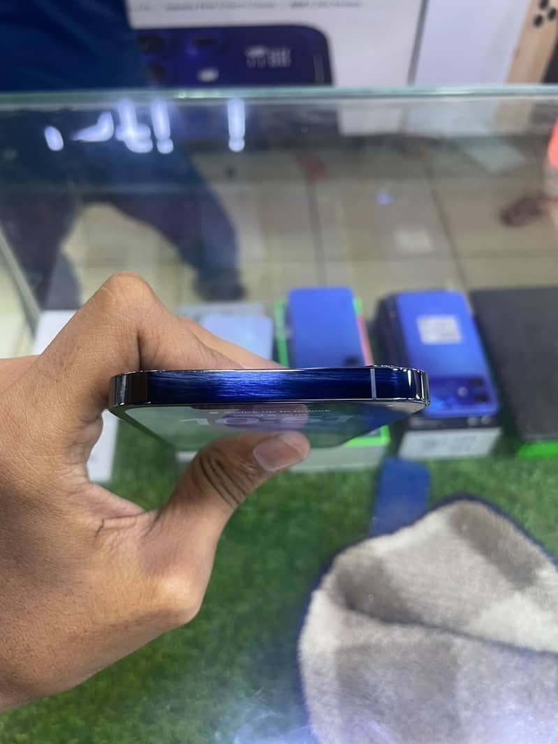 Apple iPhone 12 pro 2