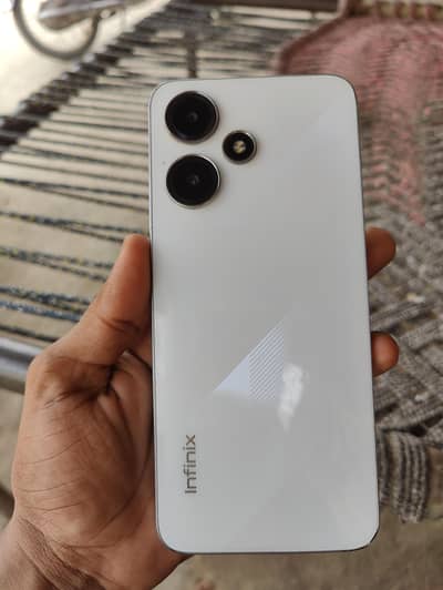 Infinix Hot 30 Play