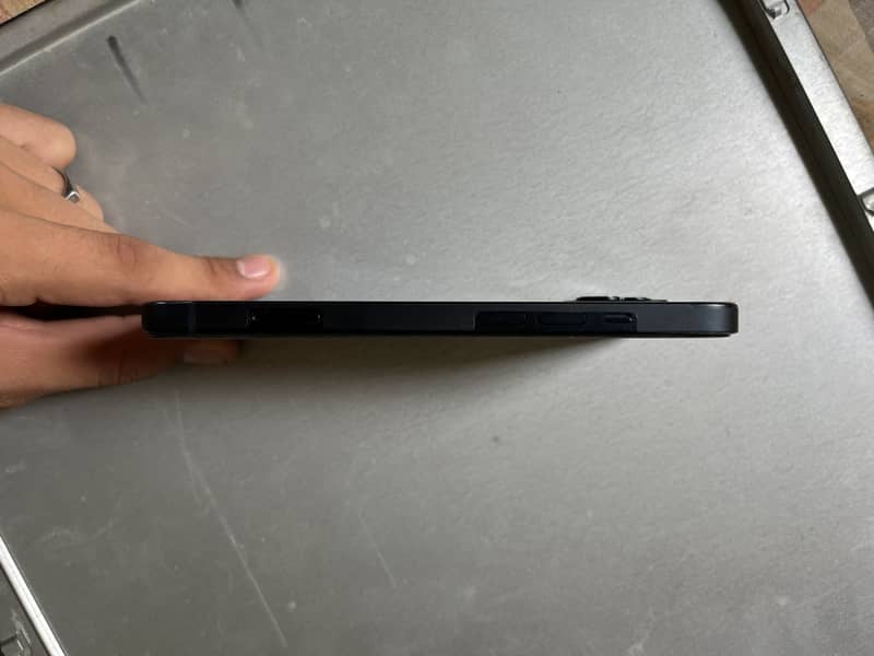Apple iPhone 13 3
