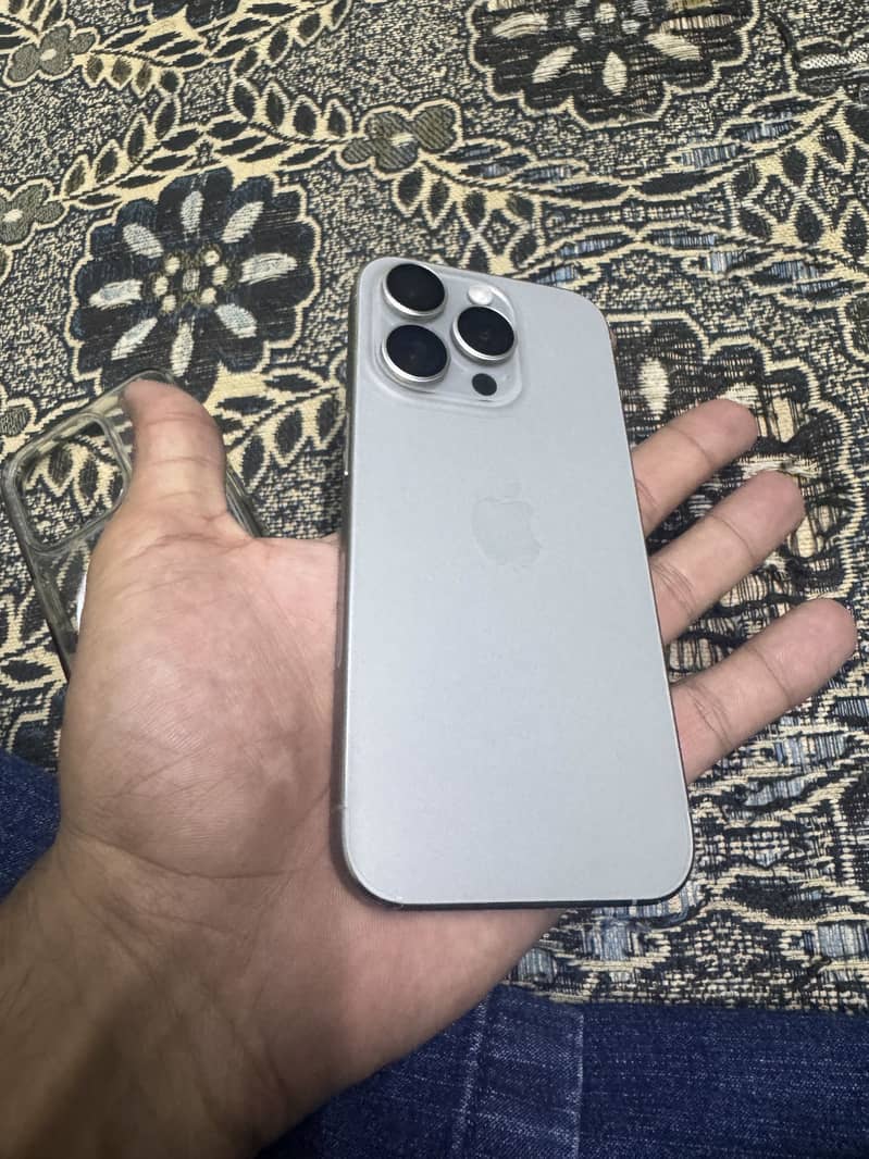 Iphone 15 pro 2