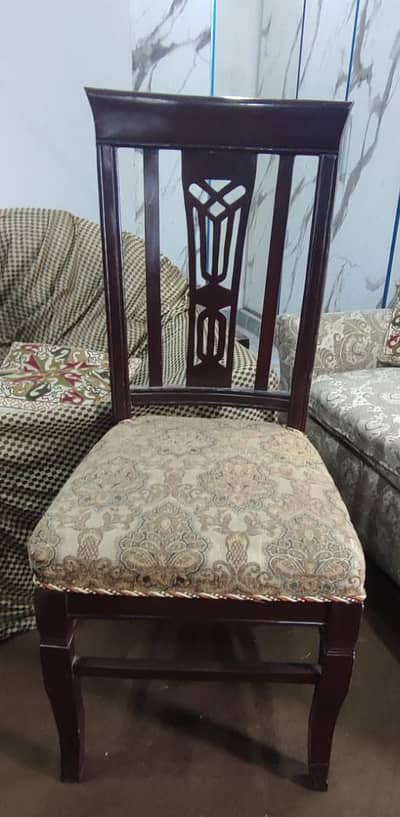 Table with 6 Chairs
