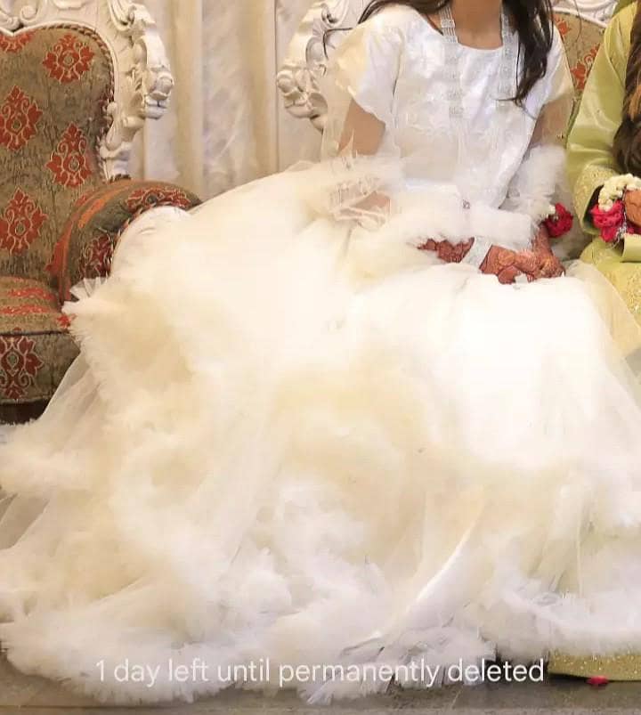 white maxi 0