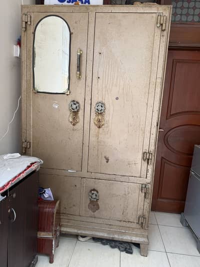 Heavy Weight Metal Wardrobe Almirah