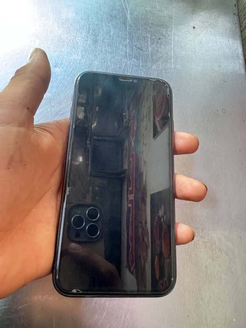 iPhone 11 8