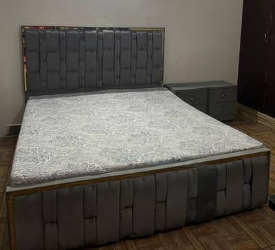 Bed set in new condition
