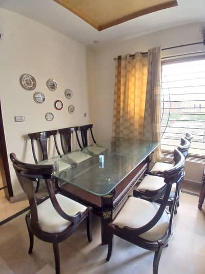 Dining table for 8 persons