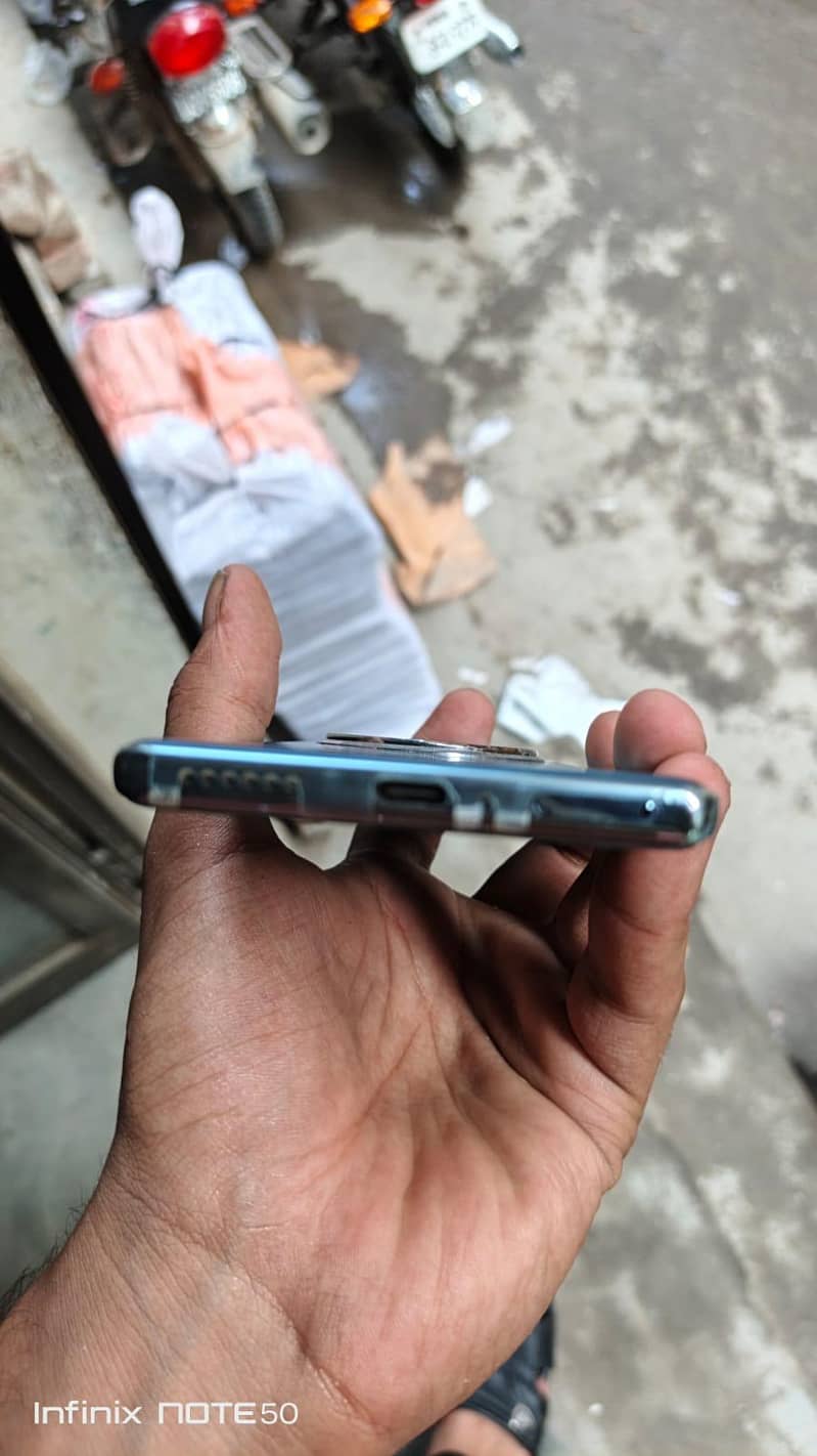 Infinix Zero 40 2