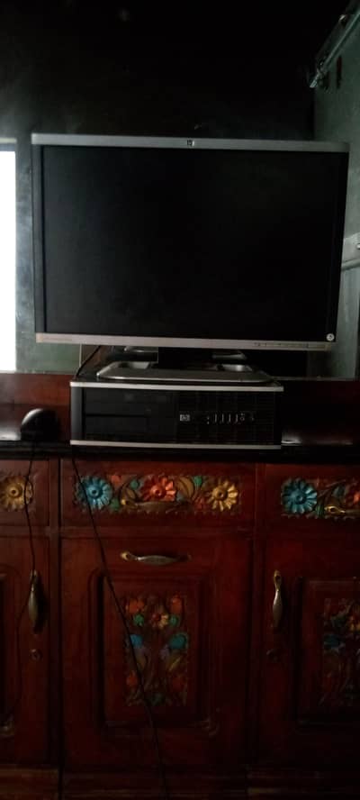 HP LCD Monitor 19 Inch | Excellent Condition | Urgent Sale