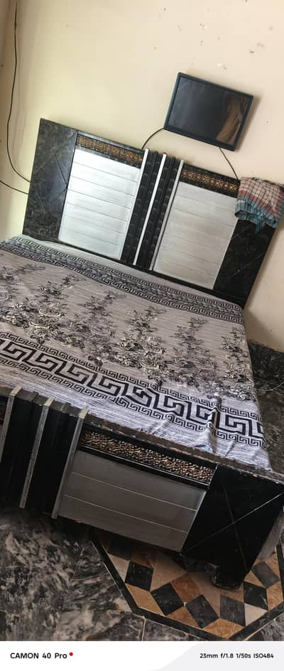 Double size bed