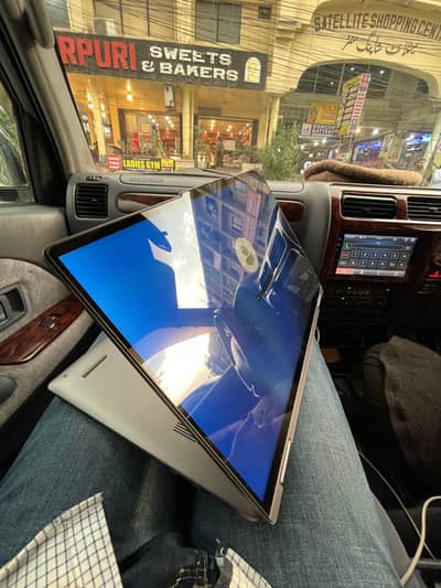 Lenovo Yoga 7 16IRL8 13 Gen with Bag