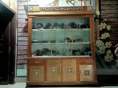show case urgent sale