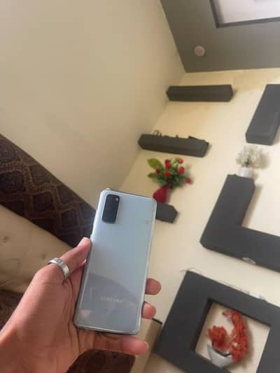 Samsung S20 8ram 128 memory urgent sale please only call