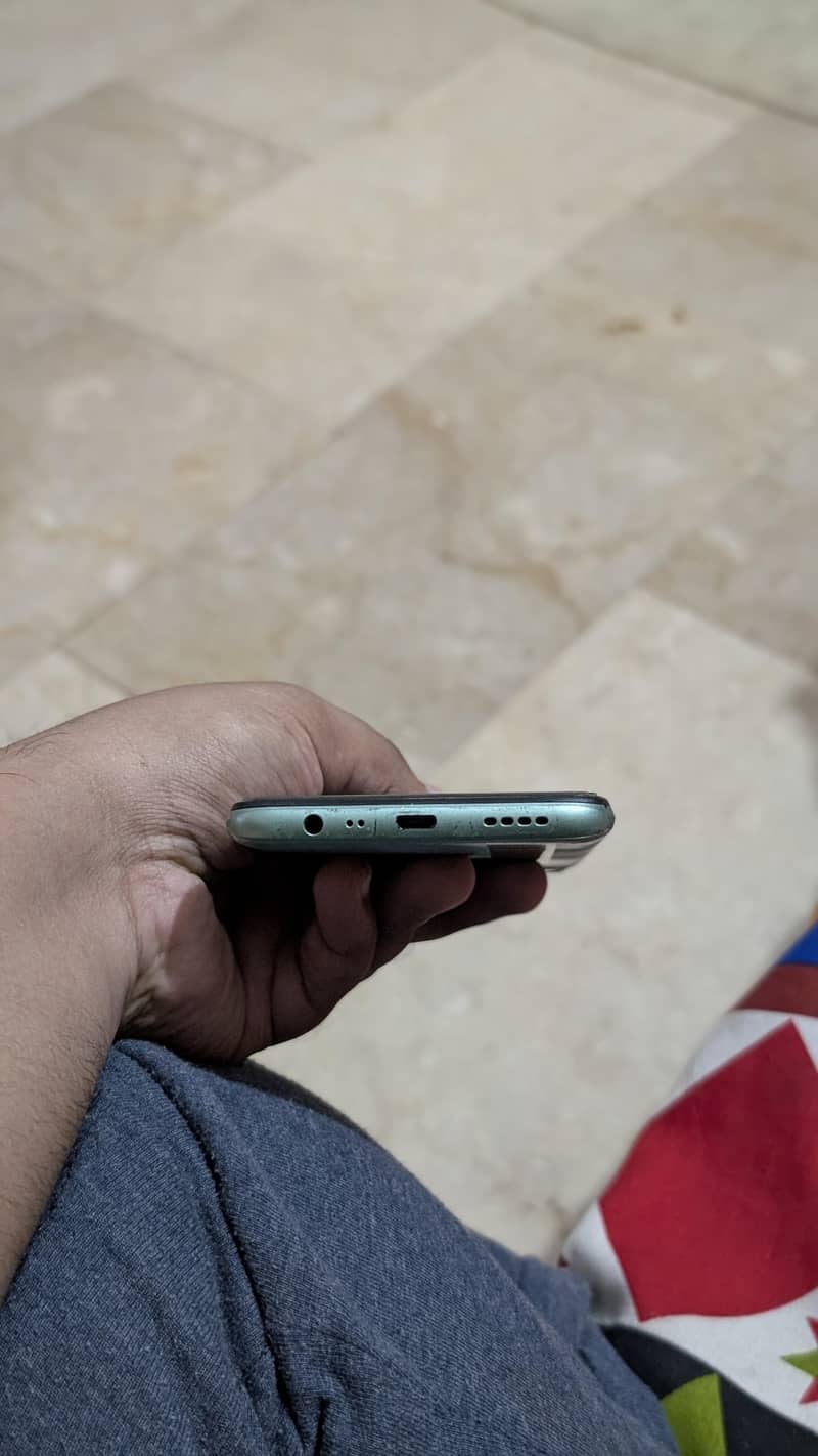 Google Pixel 8 Pro 4