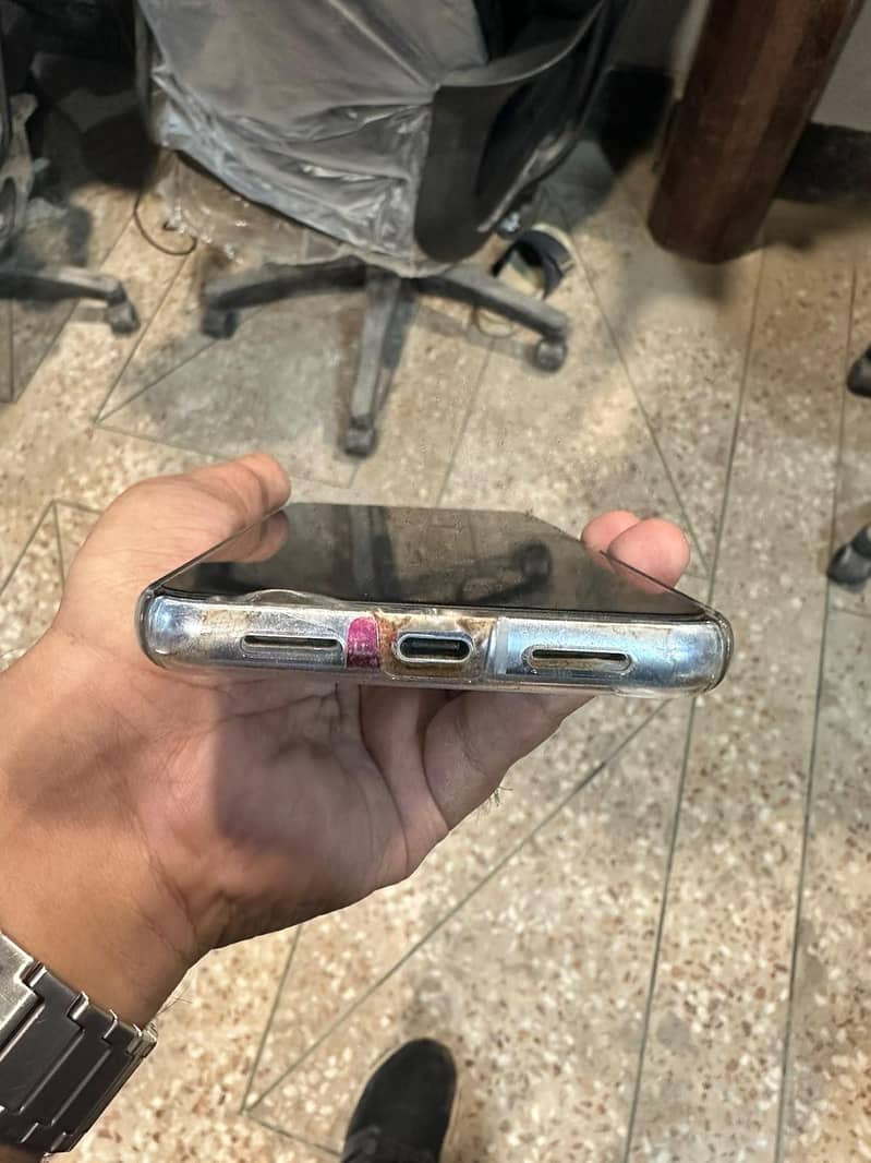 Google Pixel 8 Pro 6