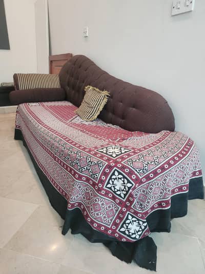 3 seater dewan sofa