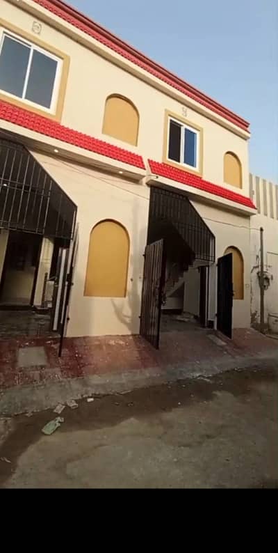 Haseeb town one unit chowk New brand luxury 2.50 single story house for sale