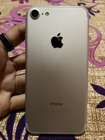 Apple iPhone 7
