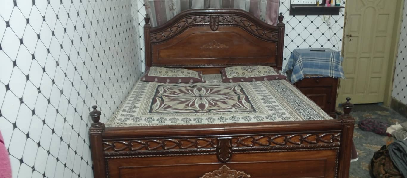 Double bed king size with 2side table 0