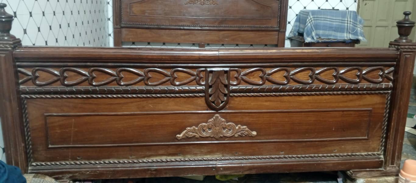 Double bed king size with 2side table 1