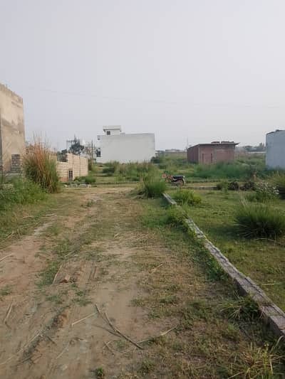 5 Marla beautiful plot in Habib Len