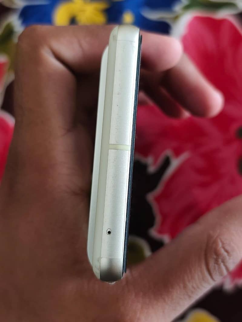 Google Pixel 7 5