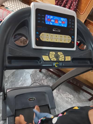 Premium Automatic Treadmill | LCD Display | 100KG
