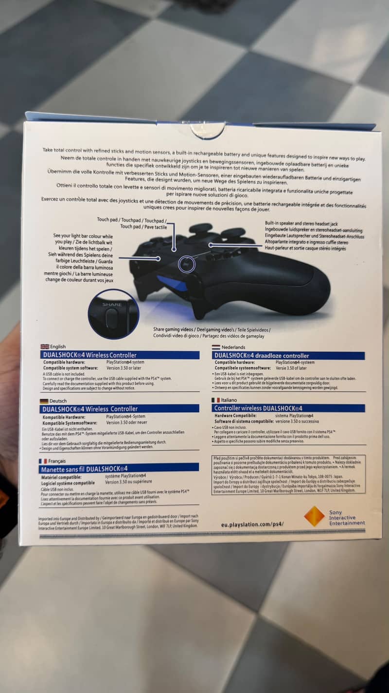 PS4 DualShock Wireless Controller 1