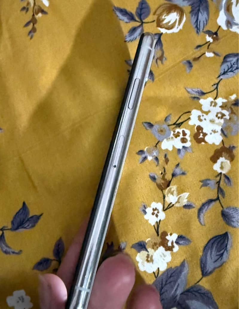 Apple iPhone X 3