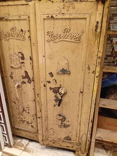 locker