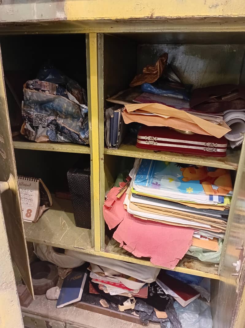 locker 2