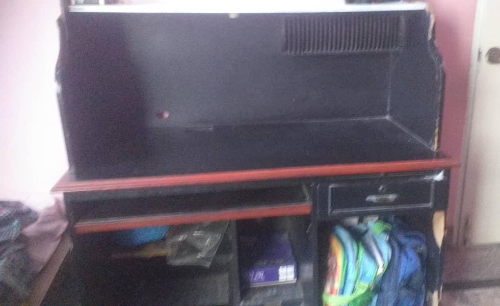 computer table 1