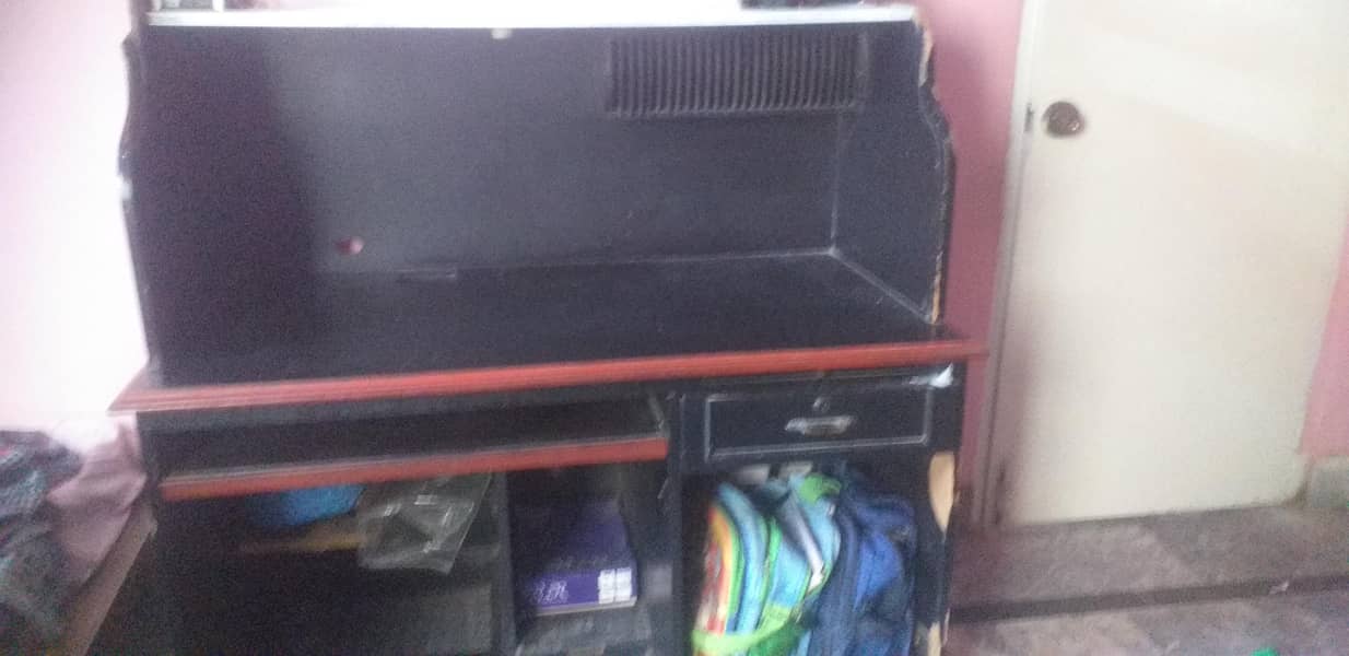 computer table 3