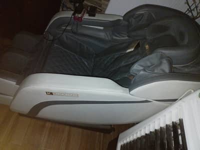 JC Buckman T130 message chair