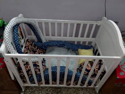 baby cot