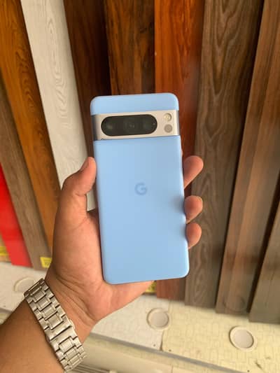 Google Pixel 8 Pro
