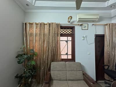 used curtains in good conditiom 6 pc