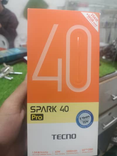 Tecno spark 40 pro