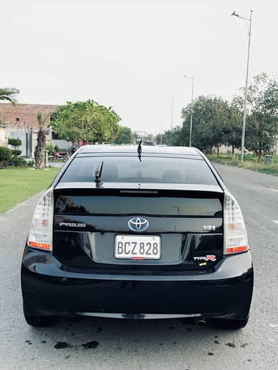 Toyota Prius 2011