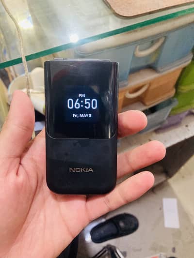 Nokia 2720 Flip