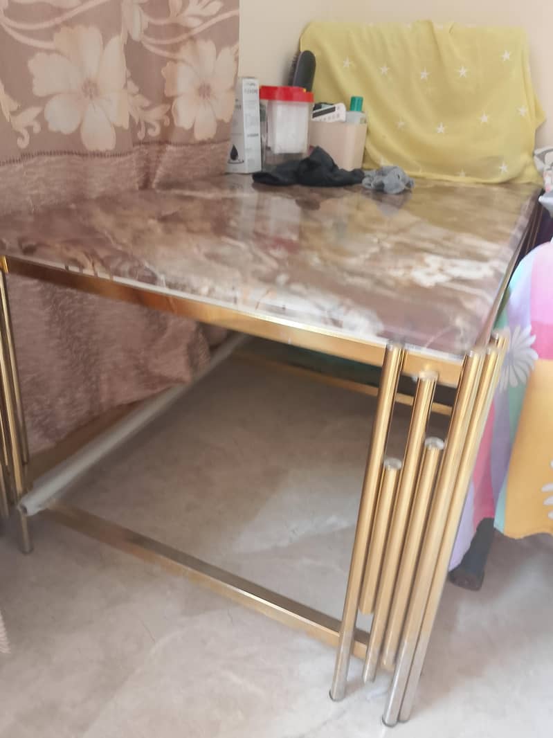 center table 0