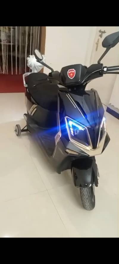 almost new Scooty