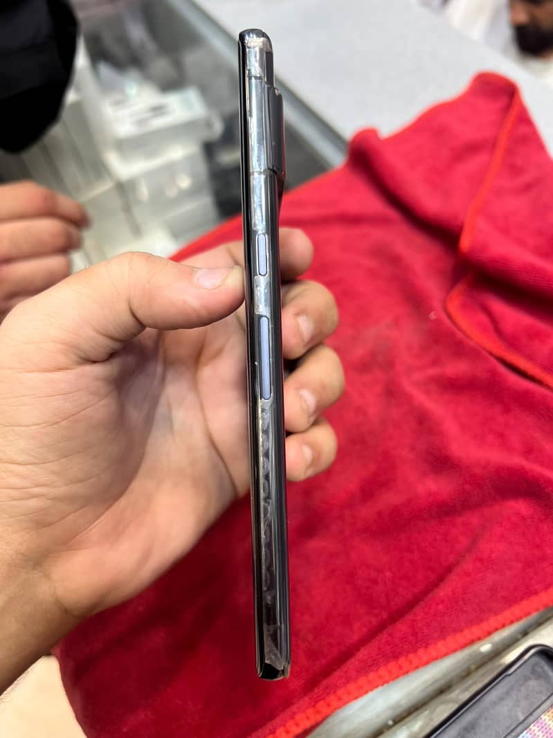 Google Pixel 7 Pro 9