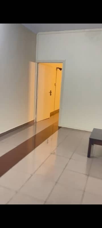 3 Bed apartment available for rent in F11 Abudhabi tower