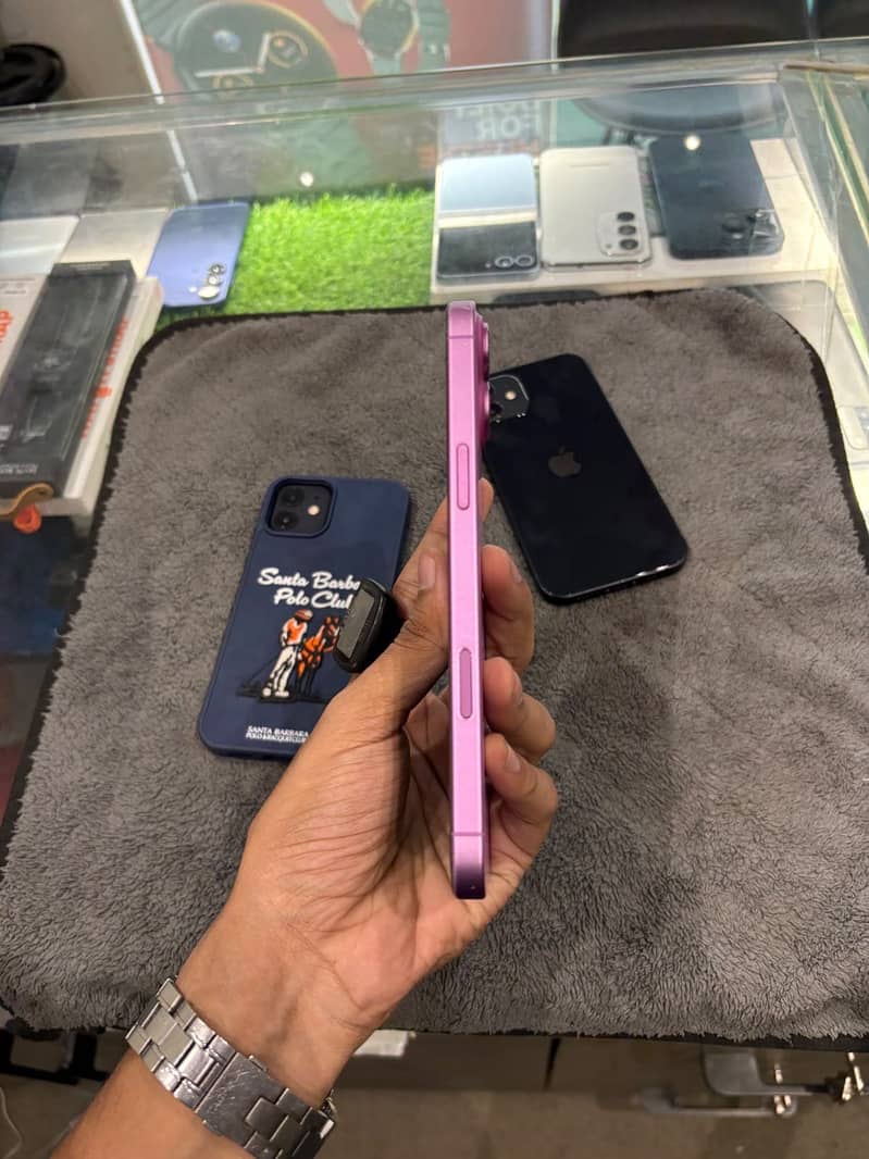 Apple iPhone 16 Plus 2