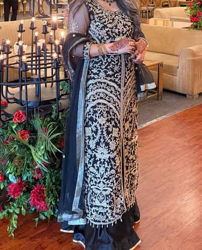 Luxury Black Heavy Embellished Wedding Formal Wear