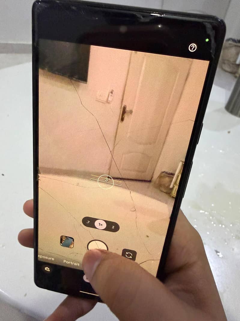 Google Pixel 6 4