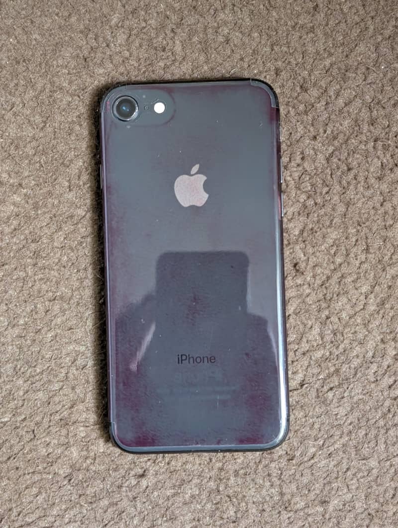 Apple iPhone 8 1